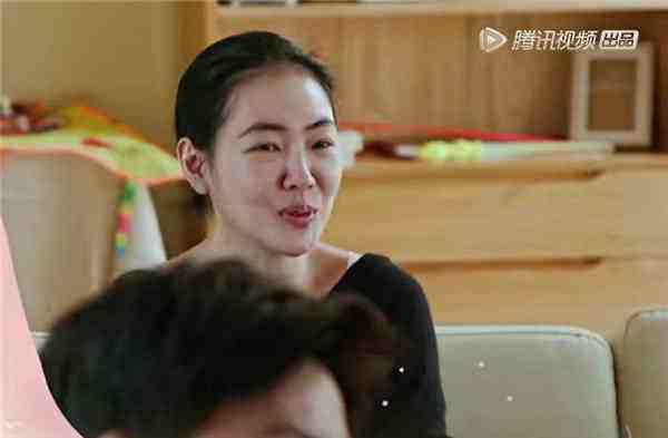 综艺女明星呕吐,女明星呕吐瞬间，揭秘明星幕后辛酸